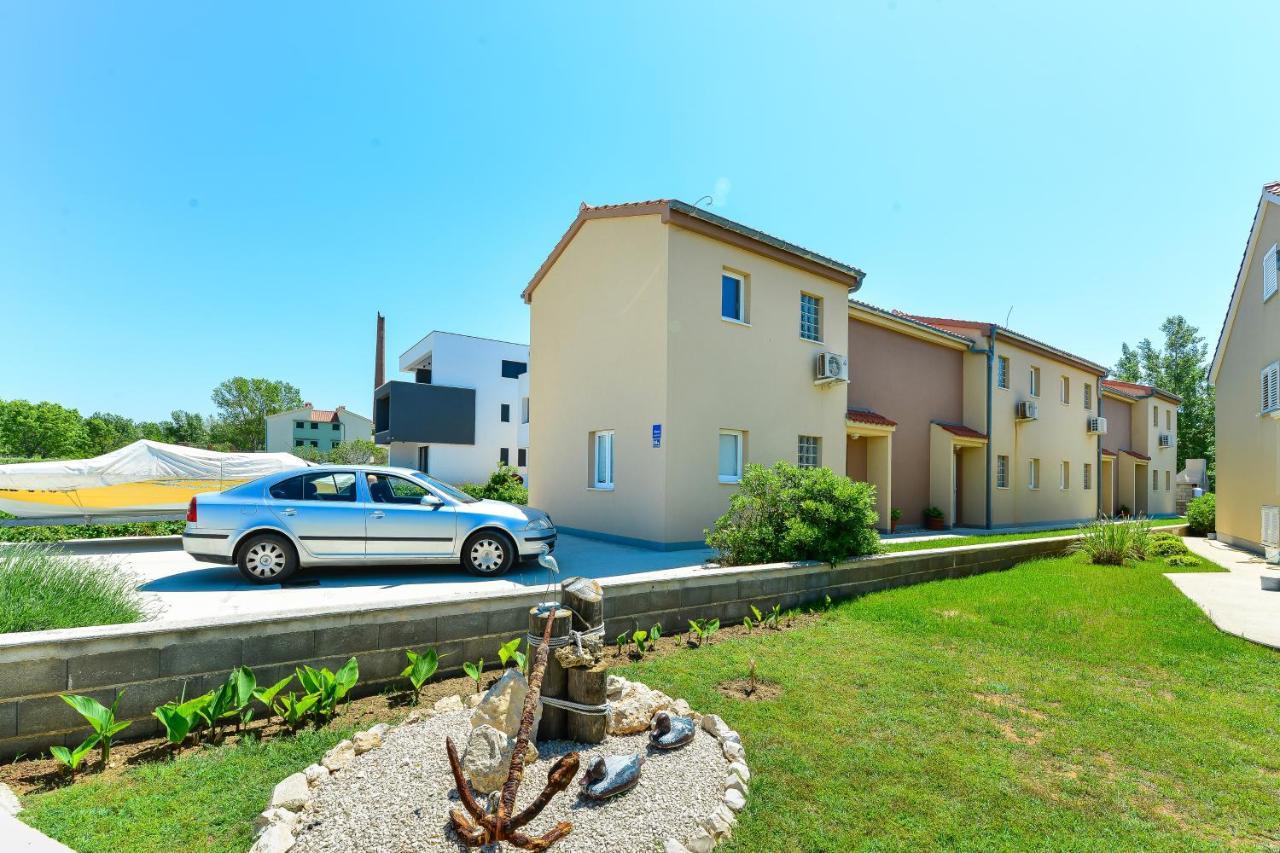 Apartments By The Sea Nin, Zadar - 13172 Экстерьер фото