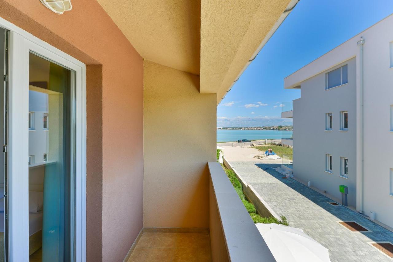 Apartments By The Sea Nin, Zadar - 13172 Экстерьер фото
