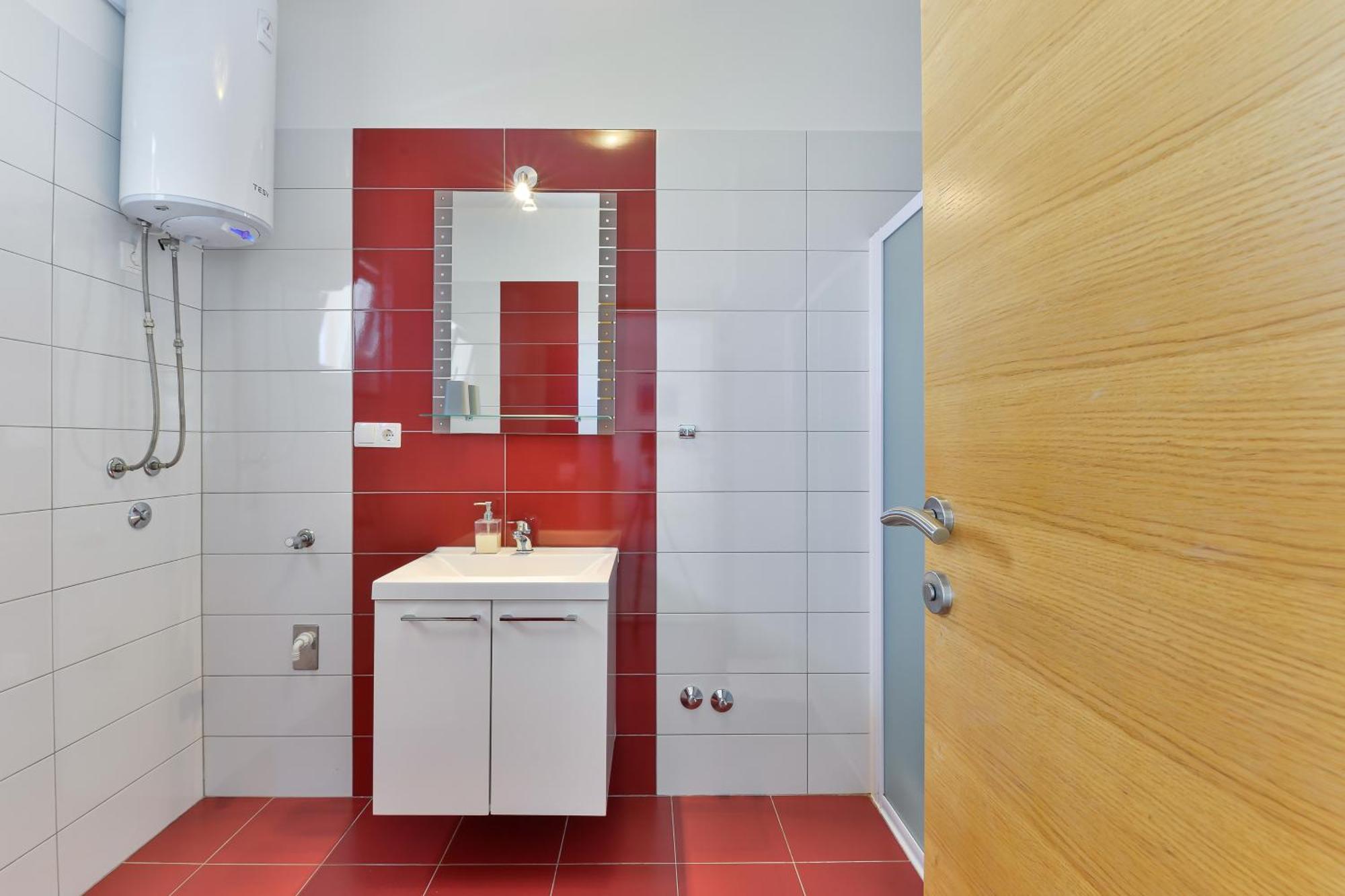 Apartments By The Sea Nin, Zadar - 13172 Номер фото