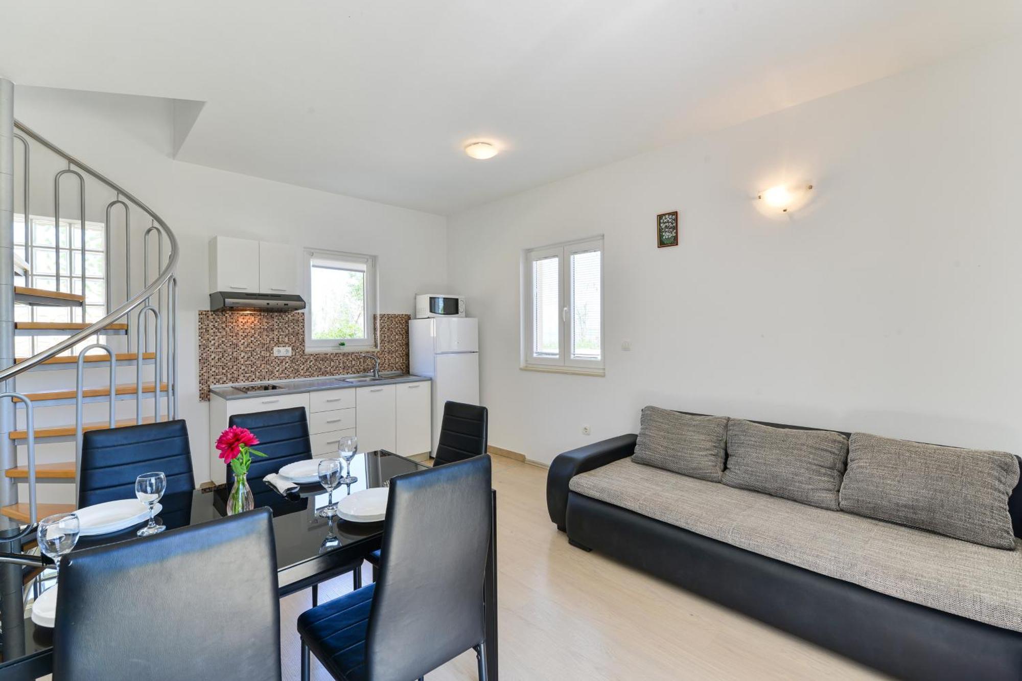 Apartments By The Sea Nin, Zadar - 13172 Номер фото
